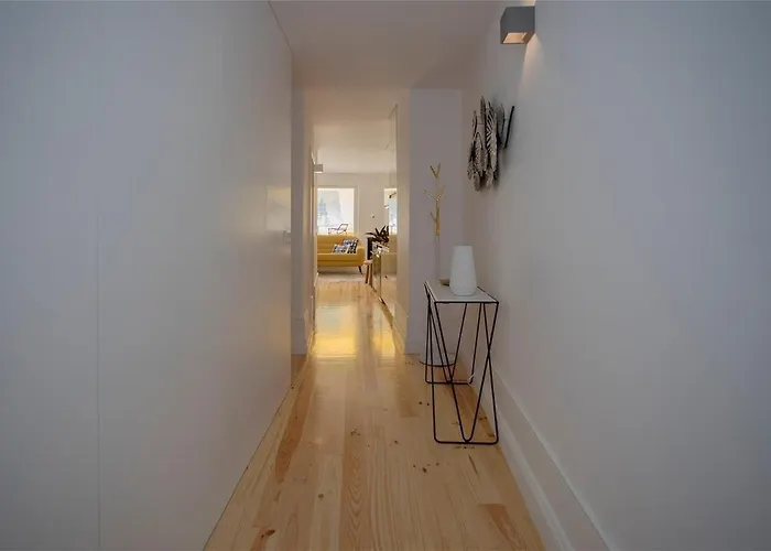 Liiiving In - Clerigos Terrace Апартаменты *