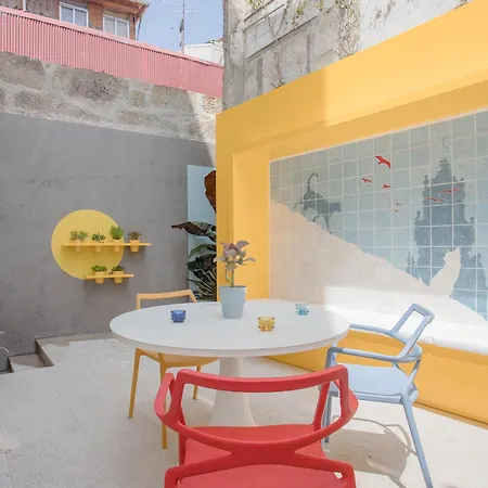 Liiiving In - Clerigos Terrace Apartment *