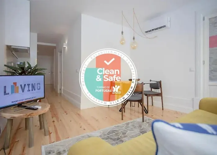 Liiiving In - Clerigos Terrace דירה פורטו