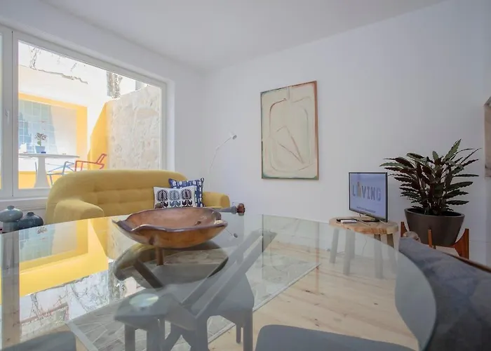 Liiiving In - Clerigos Terrace * פורטו