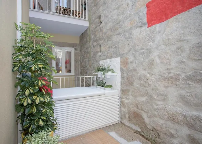 Liiiving In - Clerigos Terrace Διαμέρισμα